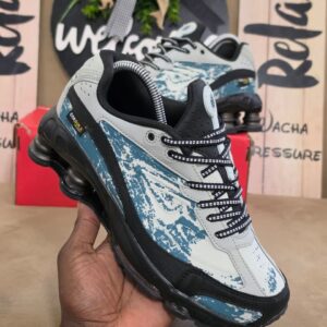Nike shox Supreme